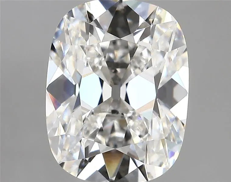 3.77ct Cushion modified Lab Grown Diamond (Colour E, Clarity VVS2, IGI Certified)