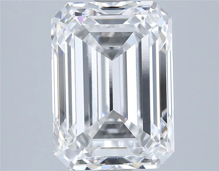 3.77ct Emerald Lab Grown Diamond (Colour D, Clarity VVS2, IGI Certified)