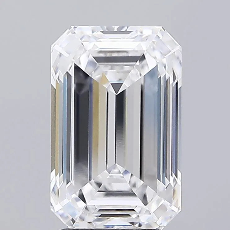 3.77ct Emerald Lab Grown Diamond (Colour D, Clarity VVS2, IGI Certified)