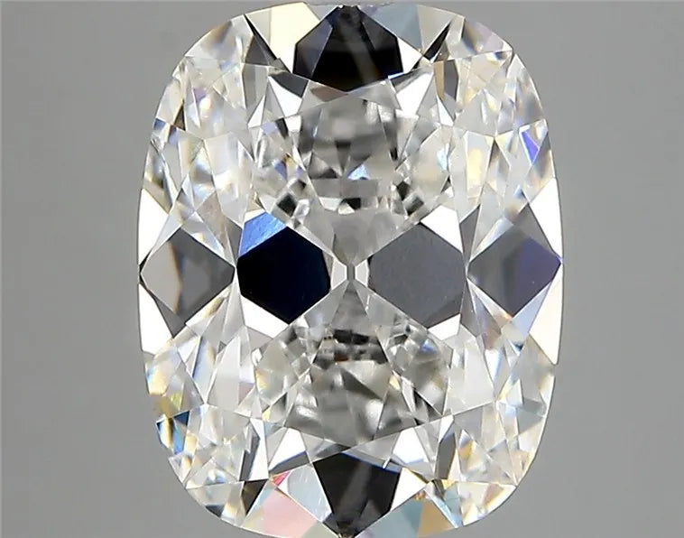 3.79ct Cushion modified Lab Grown Diamond (Colour E, Clarity VVS2, IGI Certified)