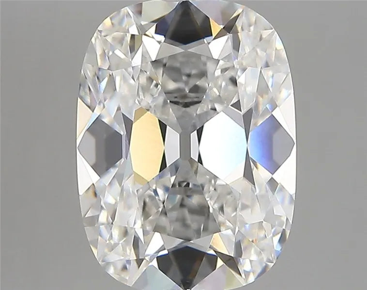 3.80ct Cushion modified Lab Grown Diamond (Colour E, Clarity VVS2, IGI Certified)