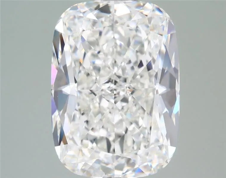 3.80ct Cushion modified Lab Grown Diamond (Colour G, Clarity VVS1, IGI Certified)