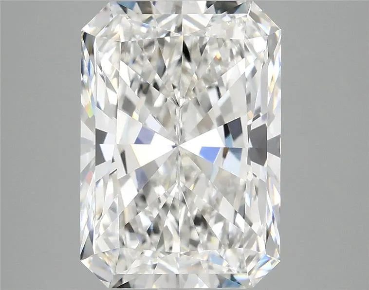 3.80ct Radiant Lab Grown Diamond (Colour E, Clarity VVS2, IGI Certified)