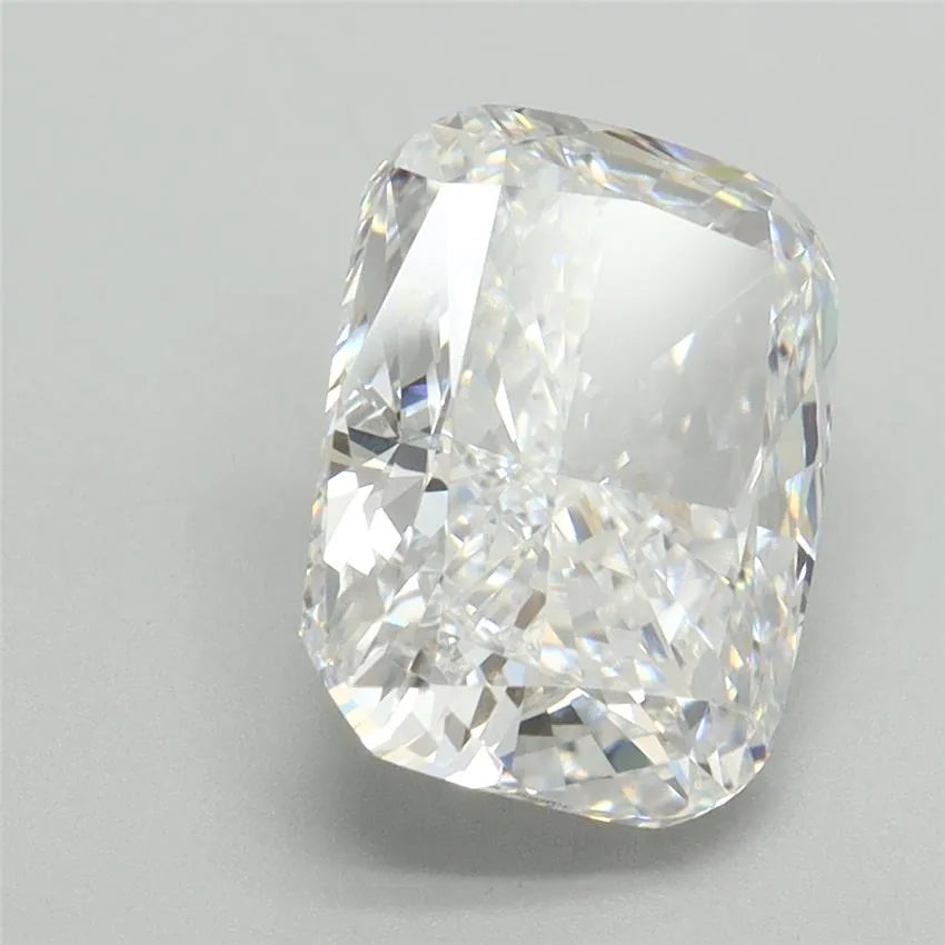 3.81ct Cushion brilliant Lab Grown Diamond (Colour D, Clarity VVS2, IGI Certified)