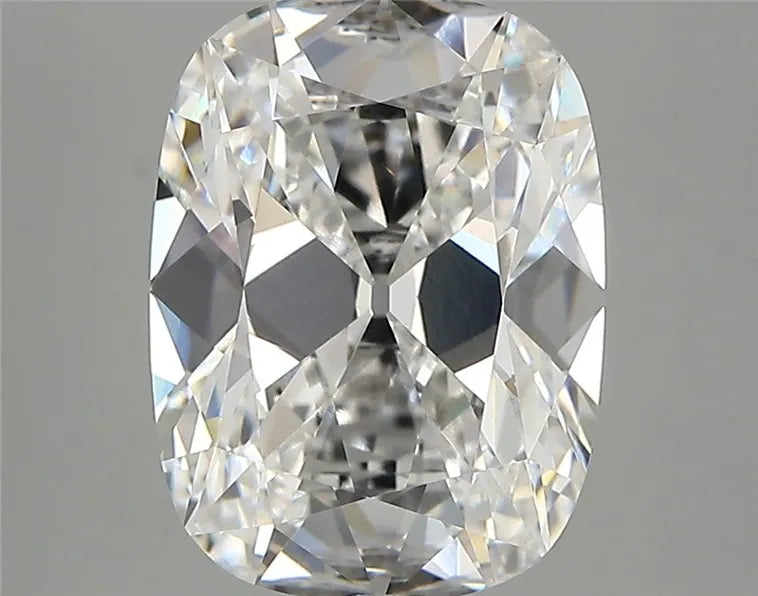 3.81ct Cushion modified Lab Grown Diamond (Colour E, Clarity VVS2, IGI Certified)