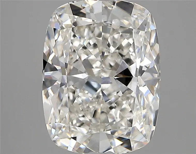 3.81ct Cushion modified Lab Grown Diamond (Colour F, Clarity VVS2, IGI Certified)