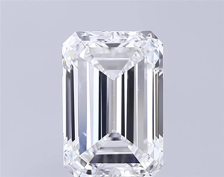 3.81ct Emerald Lab Grown Diamond (Colour E, Clarity VVS2, IGI Certified)