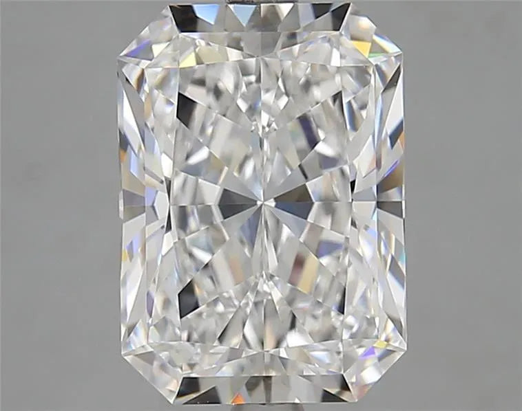 3.82ct Radiant Lab Grown Diamond (Colour D, Clarity VVS2, GIA Certified)