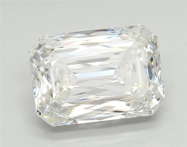3.87ct Radiant Lab Grown Diamond (Colour E, Clarity VVS2, IGI Certified)