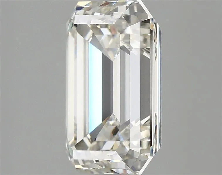 3.88ct Emerald Lab Grown Diamond (Colour G, Clarity VVS2, IGI Certified)