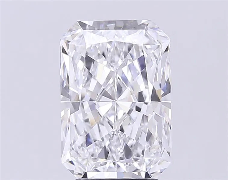 3.88ct Radiant Lab Grown Diamond (Colour D, Clarity VVS2, GIA Certified)