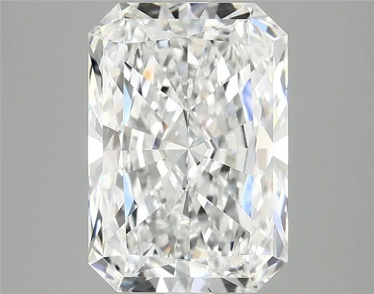 3.90ct Radiant Lab Grown Diamond (Colour E, Clarity VS1, IGI Certified)