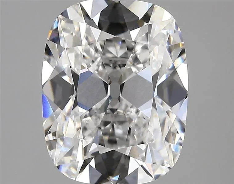3.91ct Cushion modified Lab Grown Diamond (Colour D, Clarity VS1, IGI Certified)