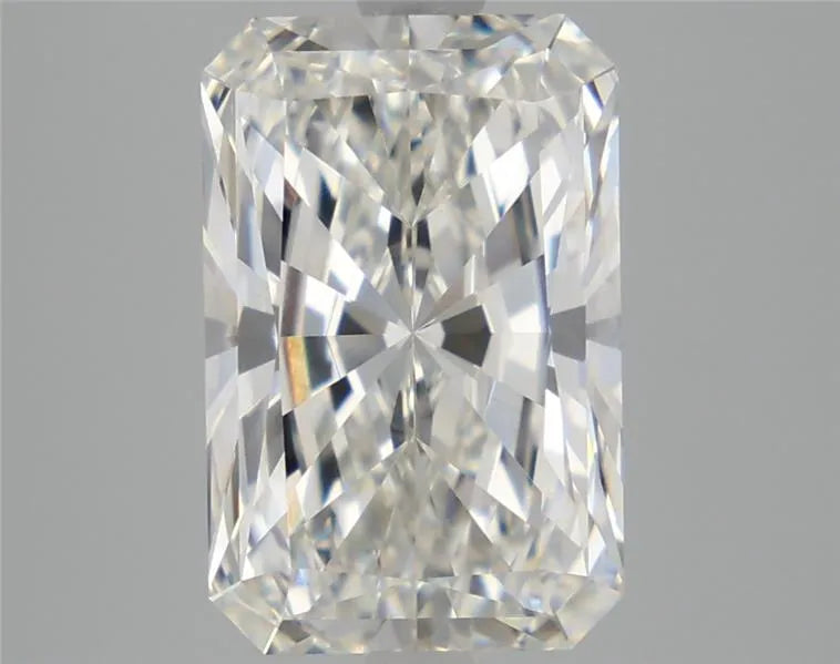 3.91ct Radiant Lab Grown Diamond (Colour G, Clarity VVS2, Cut EX, IGI Certified)