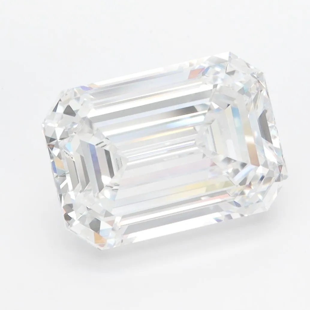 3.92ct Emerald Lab Grown Diamond (Colour D, Clarity VVS1, IGI Certified)