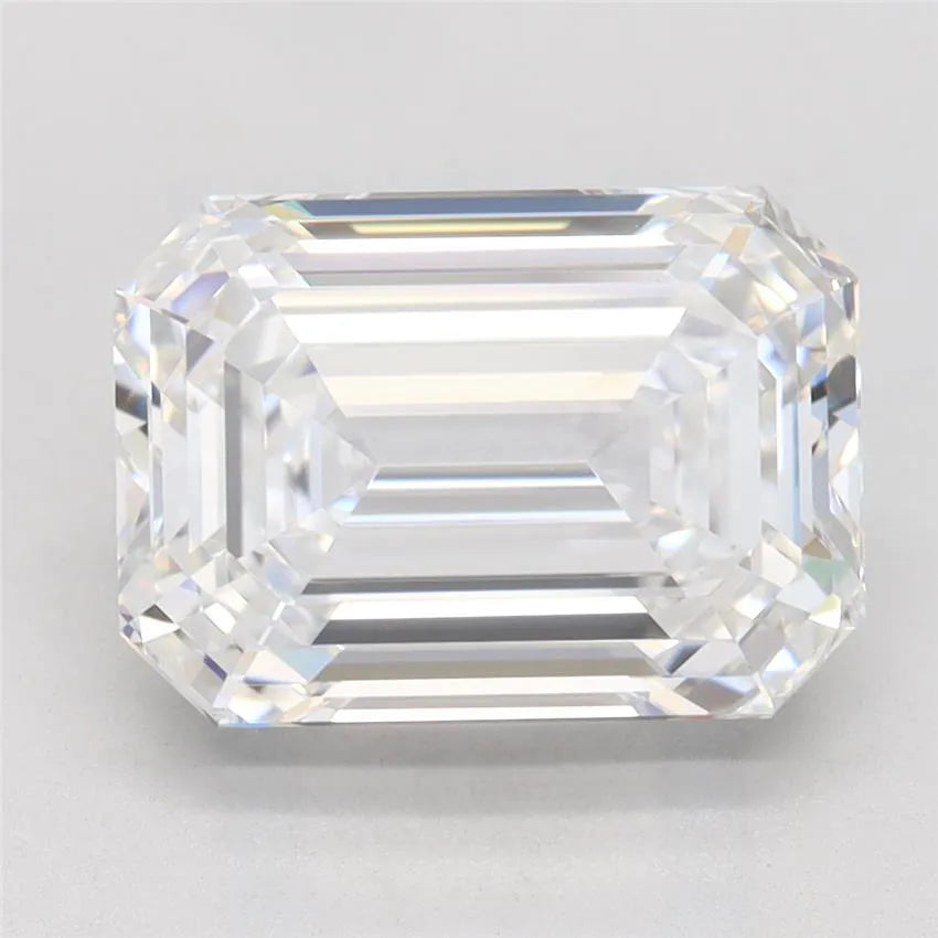 3.93ct Emerald Lab Grown Diamond (Colour E, Clarity VVS1, GIA Certified)