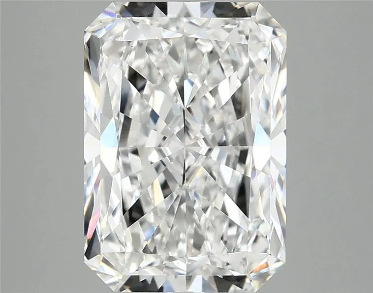 3.94ct Radiant Lab Grown Diamond (Colour E, Clarity VS1, IGI Certified)