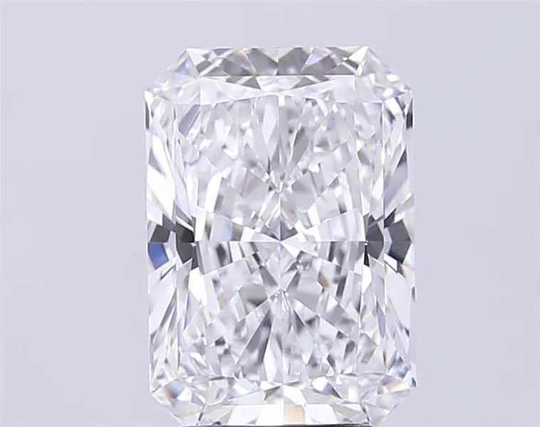 3.96ct Radiant Lab Grown Diamond (Colour D, Clarity VVS2, IGI Certified)