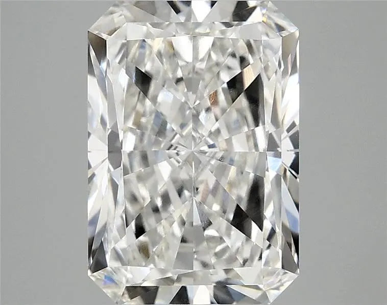 3.96ct Radiant Lab Grown Diamond (Colour F, Clarity VVS2, IGI Certified)
