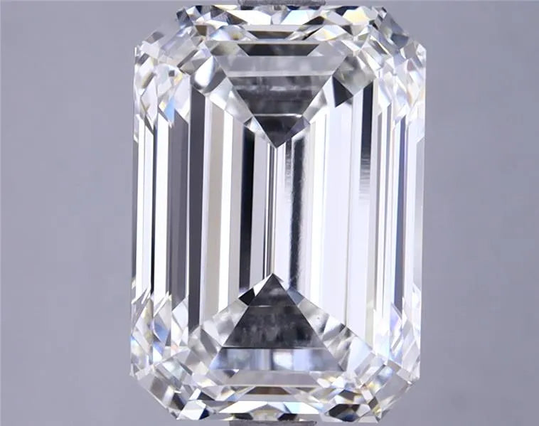 4.00ct Emerald Lab Grown Diamond (Colour H, Clarity VS1, GIA Certified)