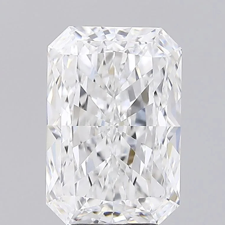 4.00ct Radiant Lab Grown Diamond (Colour D, Clarity VVS2, IGI Certified)