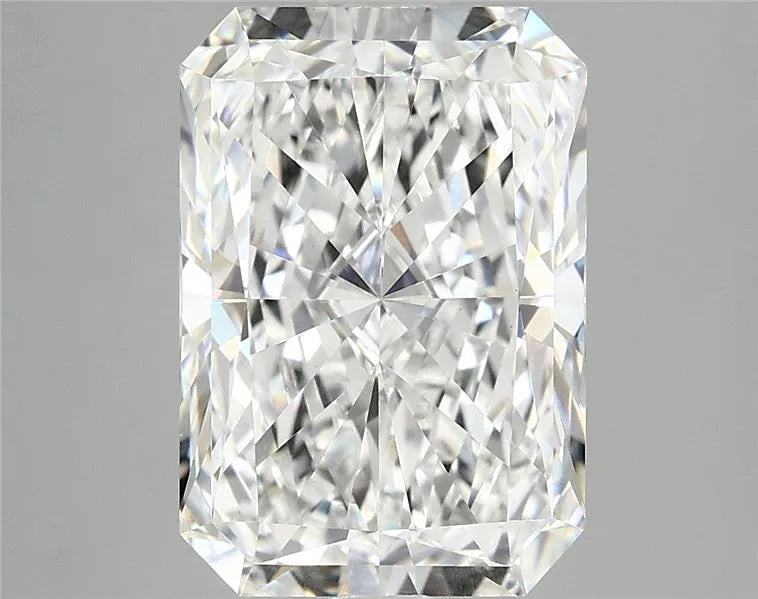 4.00ct Radiant Lab Grown Diamond (Colour D, Clarity VVS2, IGI Certified)