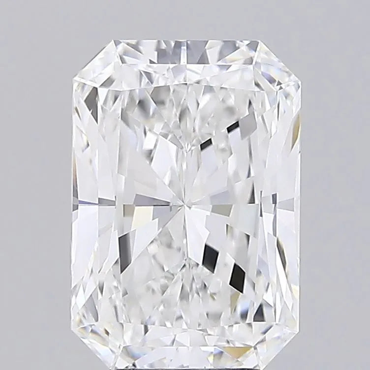 4.00ct Radiant Lab Grown Diamond (Colour D, Clarity VVS2, IGI Certified)