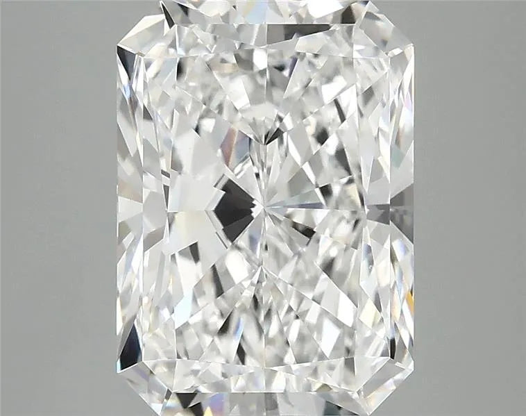4.00ct Radiant Lab Grown Diamond (Colour D, Clarity VVS2, IGI Certified)