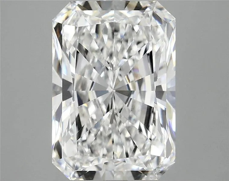 4.00ct Radiant Lab Grown Diamond (Colour D, Clarity VVS2, IGI Certified)