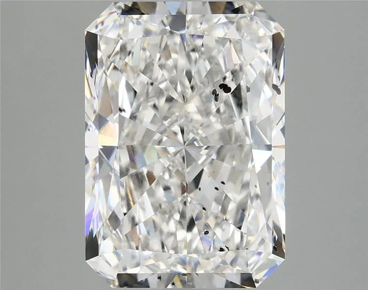 4.00ct Radiant Lab Grown Diamond (Colour E, Clarity SI2, IGI Certified)