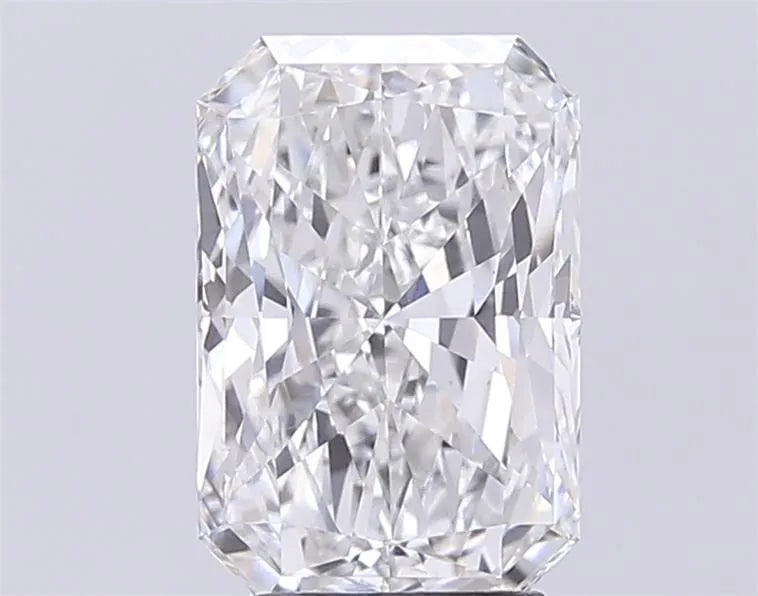 4.00ct Radiant Lab Grown Diamond (Colour E, Clarity VVS2, IGI Certified)
