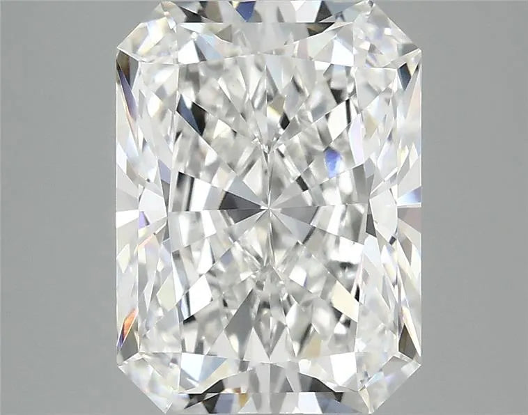 4.00ct Radiant Lab Grown Diamond (Colour E, Clarity VVS2, IGI Certified)