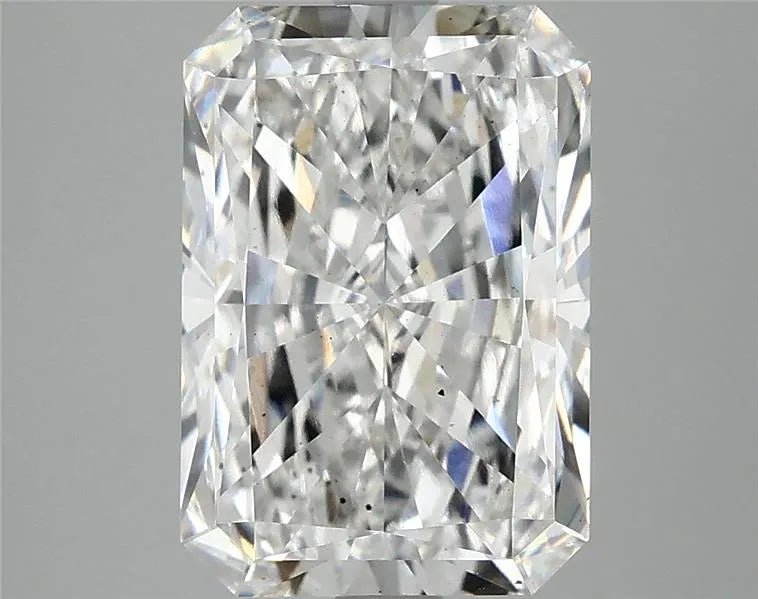4.00ct Radiant Lab Grown Diamond (Colour F, Clarity SI1, IGI Certified)