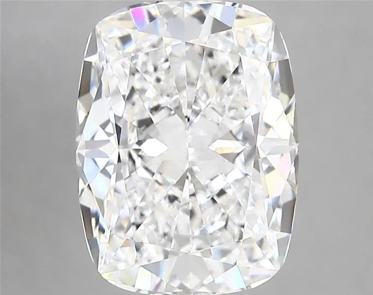 4.01ct Cushion modified Lab Grown Diamond (Colour D, Clarity VS1, IGI Certified)