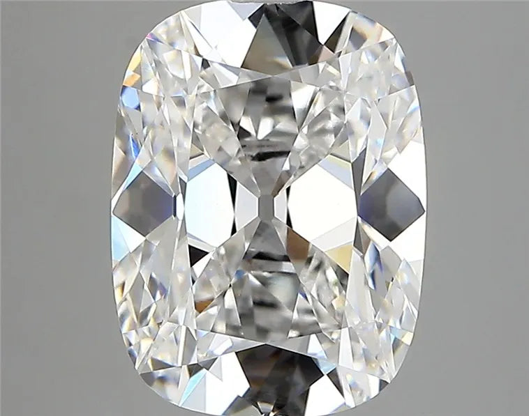4.01ct Cushion modified Lab Grown Diamond (Colour D, Clarity VVS2, IGI Certified)