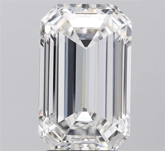 4.01ct Emerald Lab Grown Diamond (Colour F, Clarity VVS2, IGI Certified)