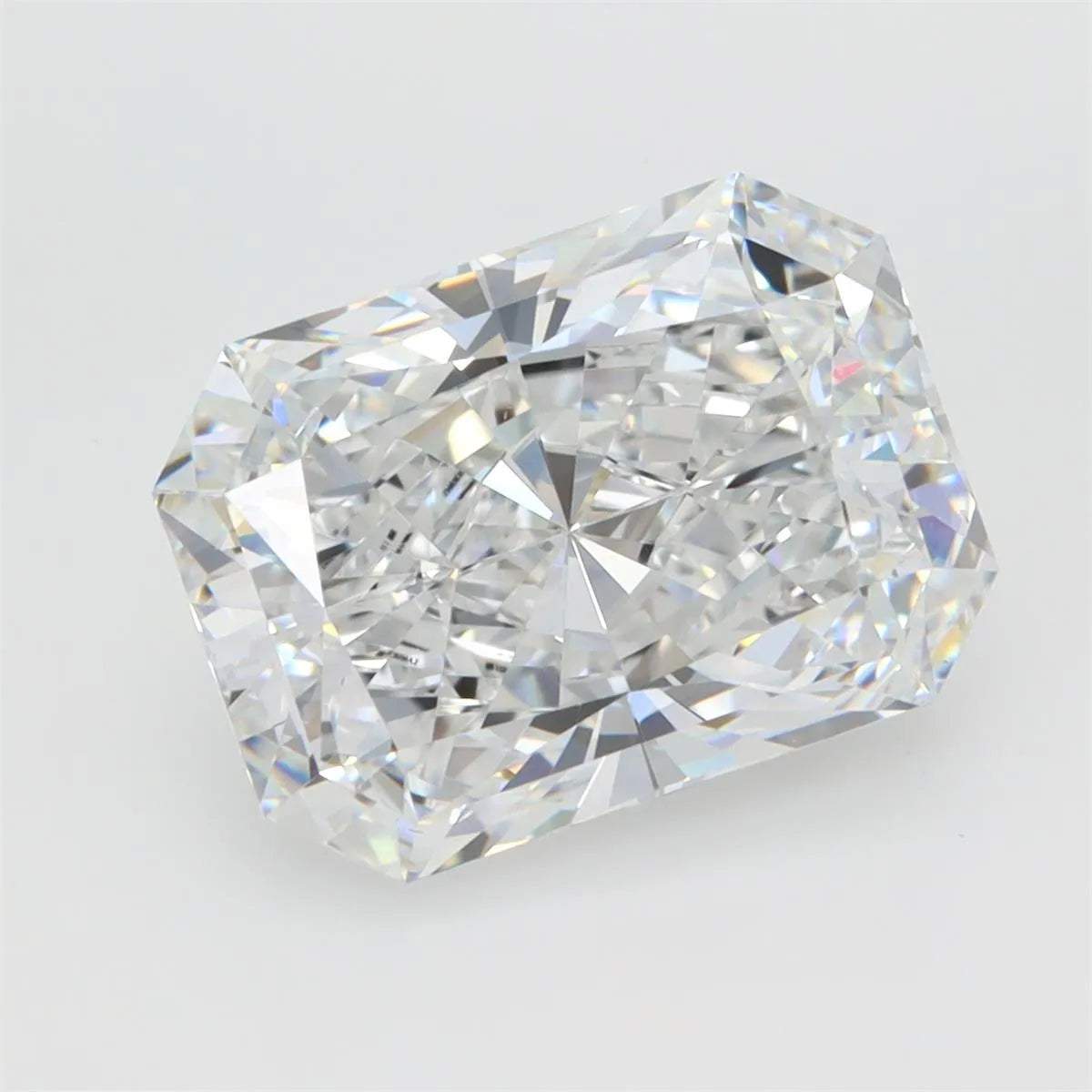 4.01ct Radiant Lab Grown Diamond (Colour E, Clarity VS1, IGI Certified)