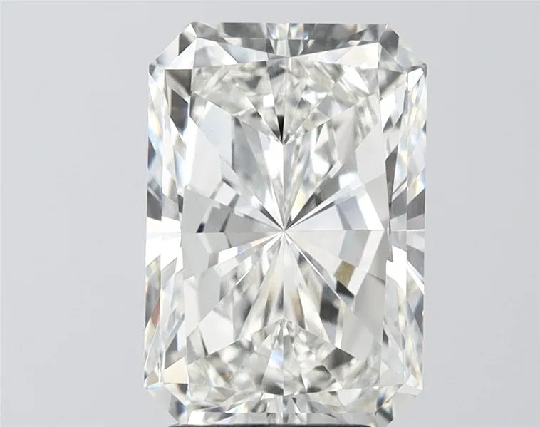 4.01ct Radiant Lab Grown Diamond (Colour G, Clarity VVS2, IGI Certified)