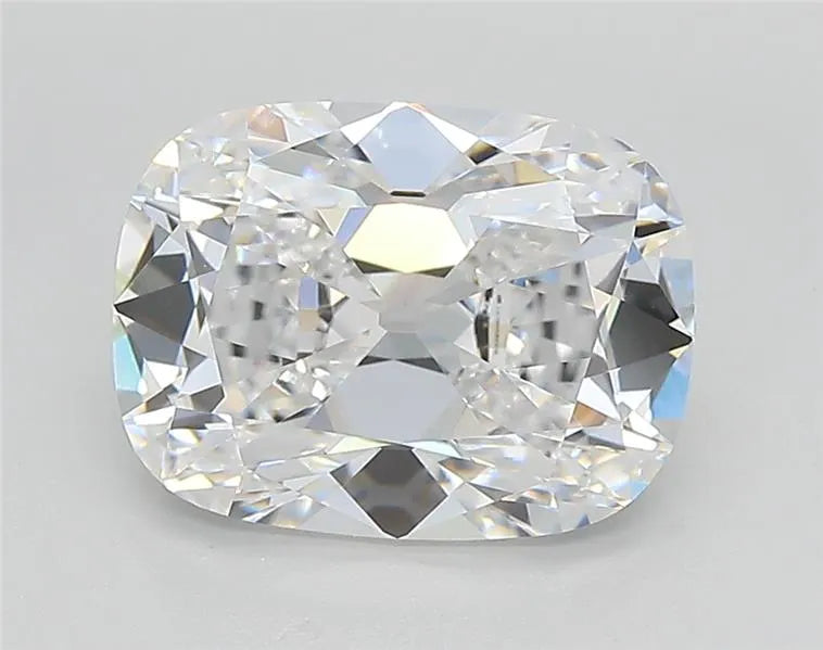4.02ct Cushion modified Lab Grown Diamond (Colour D, Clarity VVS2, IGI Certified)