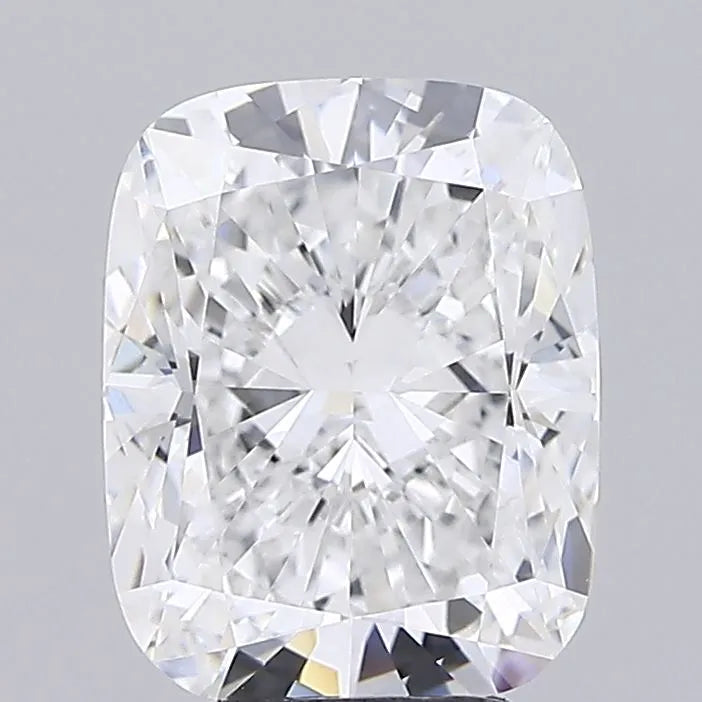 4.02ct Cushion modified Lab Grown Diamond (Colour D, Clarity VVS2, IGI Certified)