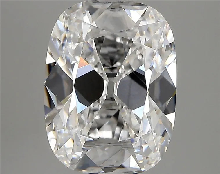 4.02ct Cushion modified Lab Grown Diamond (Colour E, Clarity VS1, IGI Certified)