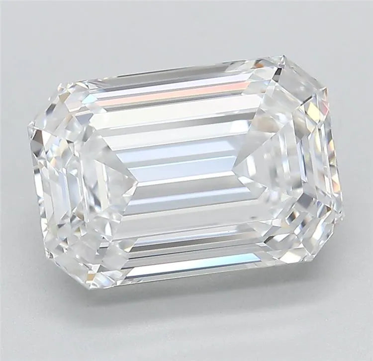 4.02ct Emerald Lab Grown Diamond (Colour D, Clarity VVS1, Cut EX, IGI Certified)