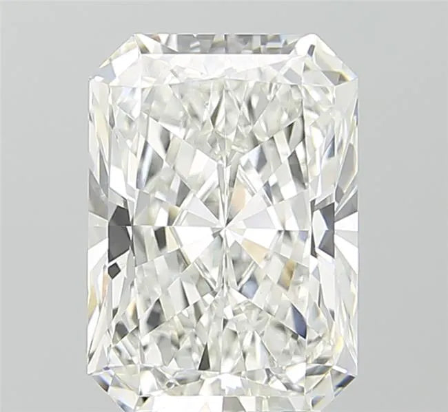 4.02ct Radiant Lab Grown Diamond (Colour F, Clarity VVS2, IGI Certified)
