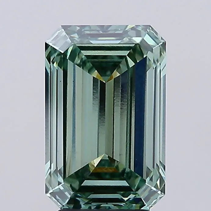 4.03ct Emerald Lab Grown Diamond (Colour Fancy Vivid Green, Clarity VS1, IGI Certified)