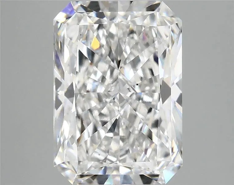 4.03ct Radiant Lab Grown Diamond (Colour D, Clarity VS2, IGI Certified)
