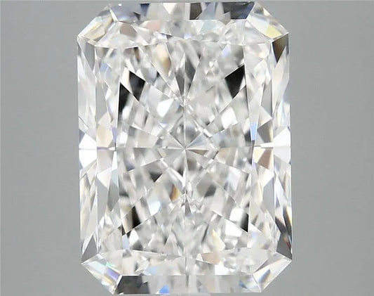 4.03ct Radiant Lab Grown Diamond (Colour D, Clarity VVS2, IGI Certified)