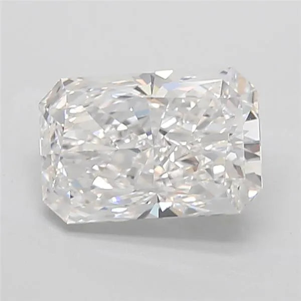 4.03ct Radiant Lab Grown Diamond (Colour E, Clarity VVS1, IGI Certified)