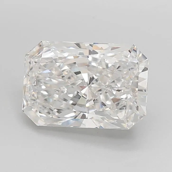 4.03ct Radiant Lab Grown Diamond (Colour E, Clarity VVS1, IGI Certified)