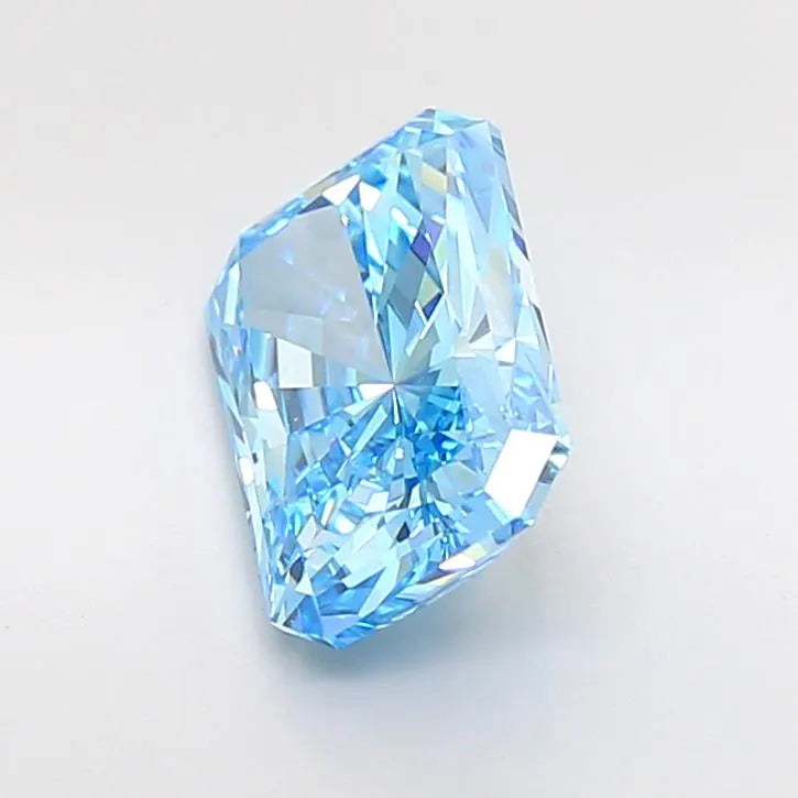 4.03ct Radiant Lab Grown Diamond (Colour Fancy Vivid Blue, Clarity VVS2, IGI Certified)
