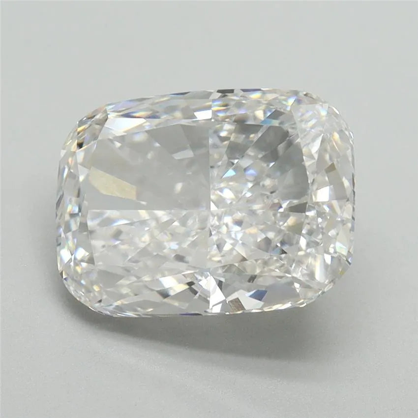 4.04ct Cushion brilliant Lab Grown Diamond (Colour E, Clarity VVS2, IGI Certified)